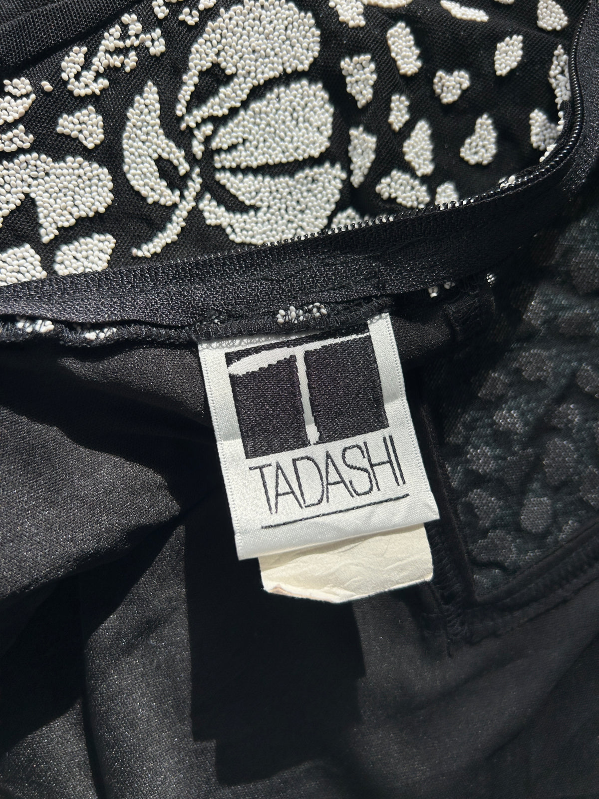 90s Black & White Beaded Floral Tank Top (S)
